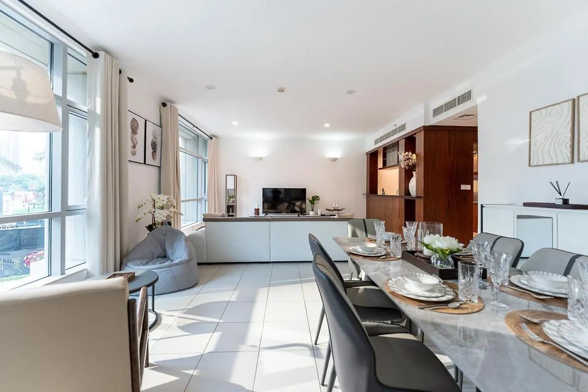 Chic 1-Bedroom Getaway With Downtown Living Charm Dubaj Spojené arabské emiráty