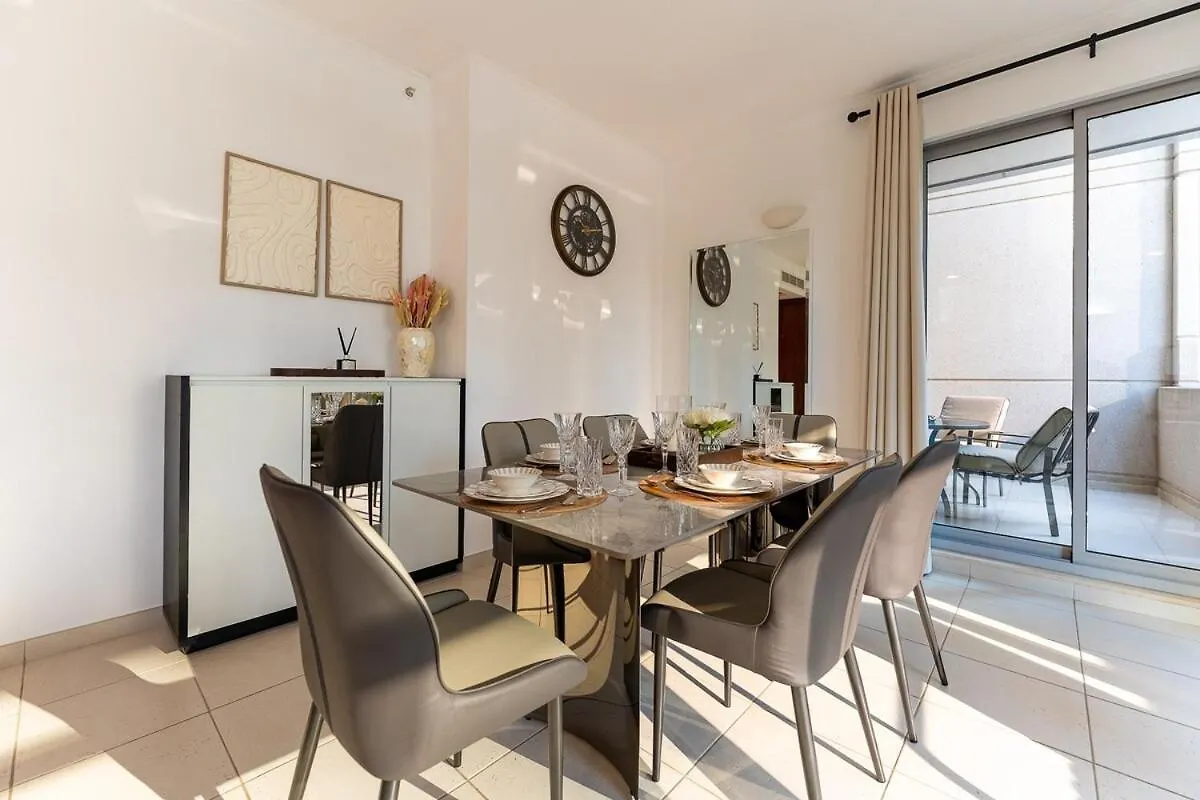 Apartmán Chic 1-Bedroom Getaway With Downtown Living Charm Dubaj Spojené arabské emiráty