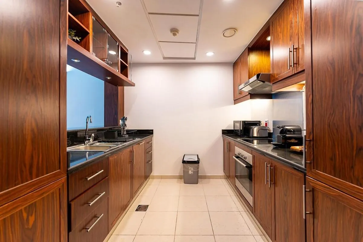 Chic 1-Bedroom Getaway With Downtown Living Charm Dubai Apartment